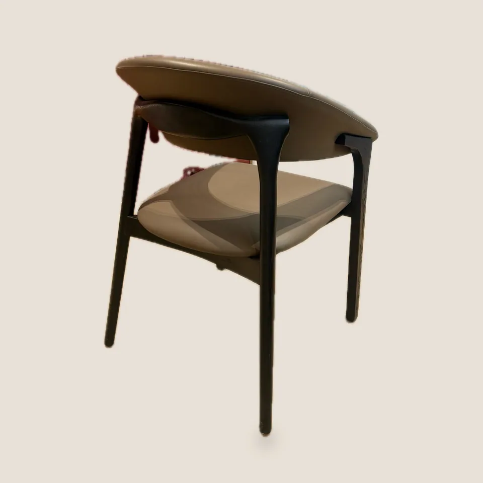 Saddle-Curve Leather Armchair view 2