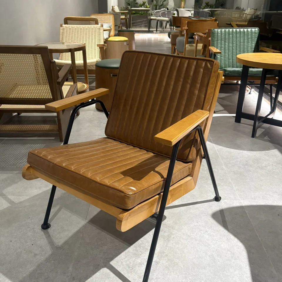 Workshop Channel-Cushion Lounge Chair