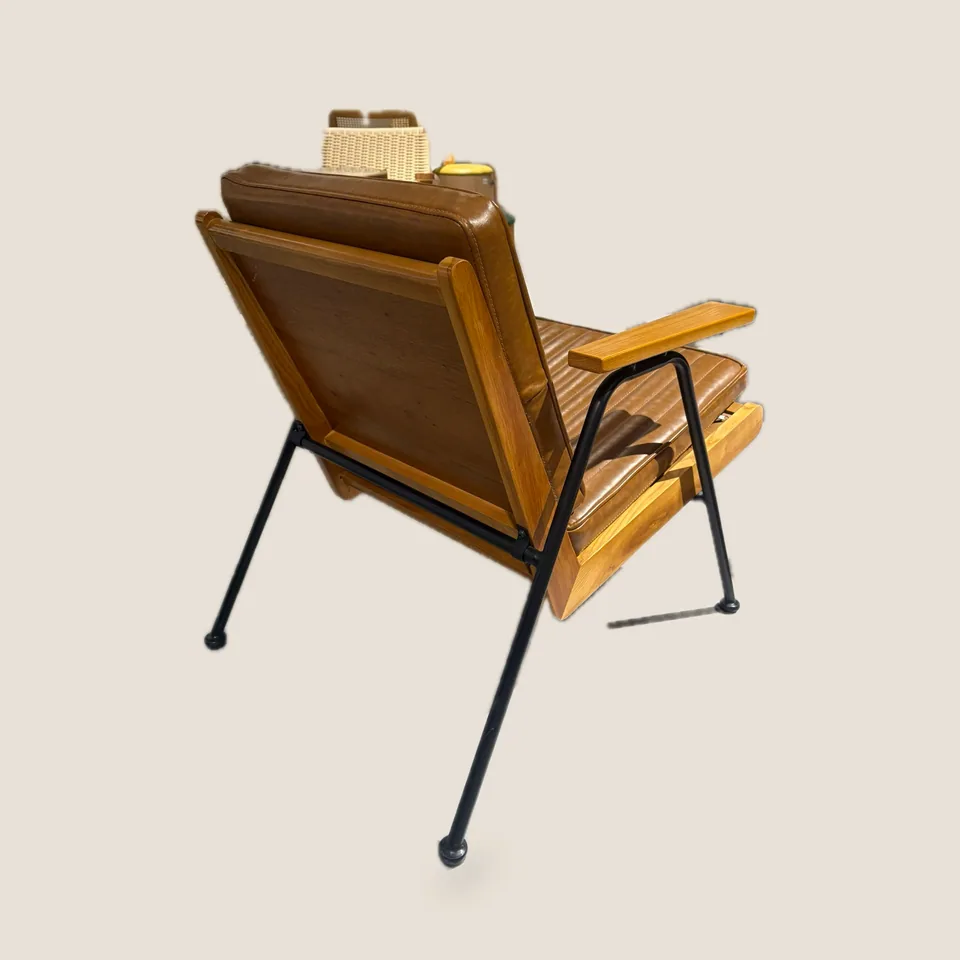 Workshop Channel-Cushion Lounge Chair view 2